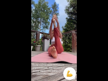  alt="Anna Miklosh"