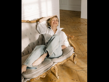  alt="Anna Miklosh"