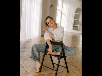  alt="Anna Miklosh"