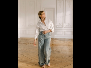  alt="Anna Miklosh"