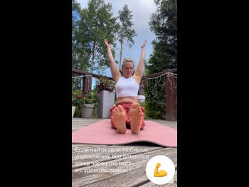  alt="Anna Miklosh"