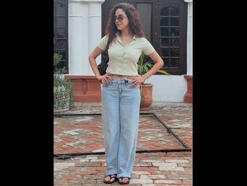  alt="Anoushay Abbasi"