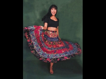  alt="Selena (i)"