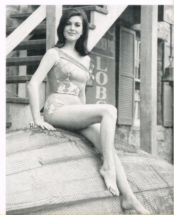 Linda Harrison (I)