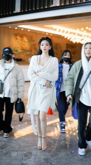 Chaoyue Yang