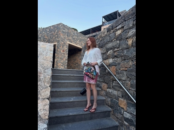  alt="Ellie Bamber"