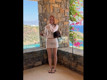  alt="Ellie Bamber"