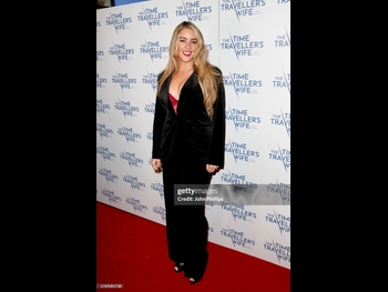  alt="Lucie Jones"