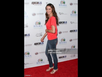  alt="Shannon Elizabeth"