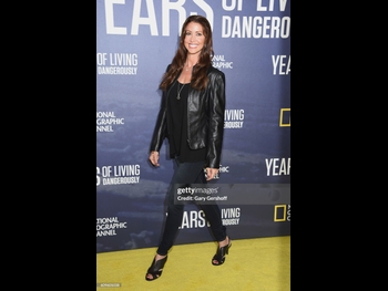  alt="Shannon Elizabeth"