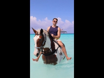  alt="Jonathan Bennett"