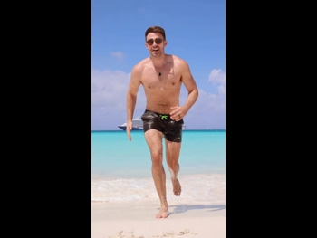  alt="Jonathan Bennett"