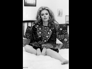  alt="Marianna Hill"