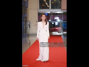  alt="Niki Chow"