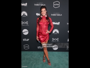  alt="Natalie Burn"