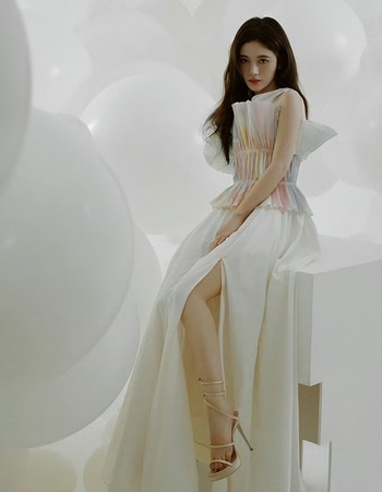 Ju Jingyi