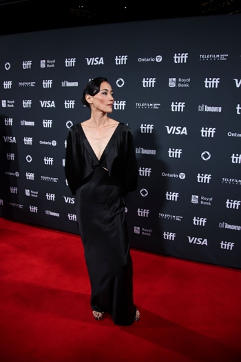 Sandrine Holt