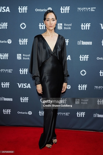 Sandrine Holt