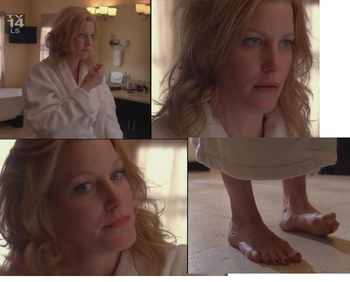 Anna Gunn (I)