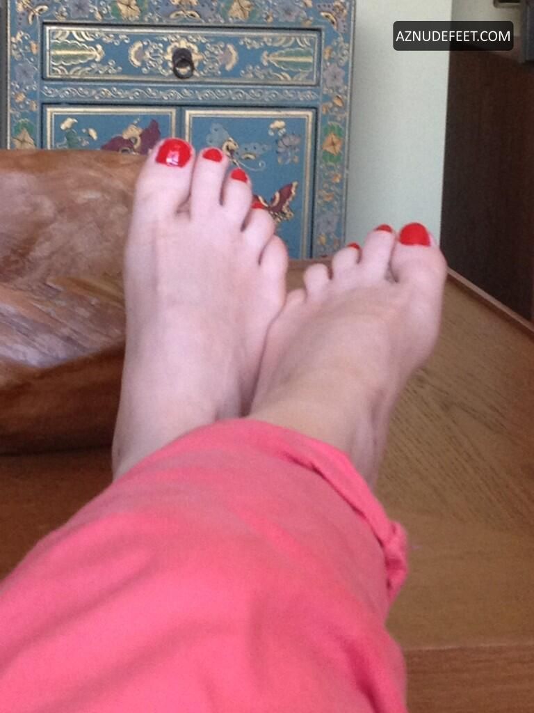 SALLY CARMAN Feet - AZNudeFeet