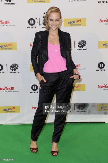 Mirjam Weichselbraun