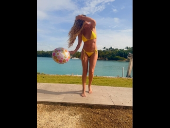  alt="Mabel Moreno"