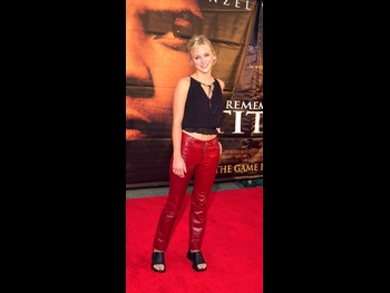 alt="Anna Faris"