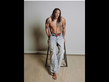  alt="Aaron Gordon"