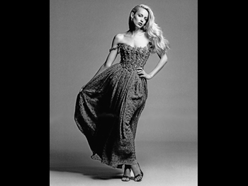 alt="Jerry Hall (i)"