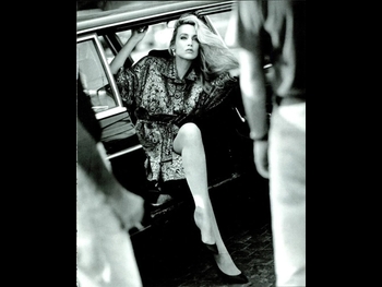  alt="Jerry Hall (i)"