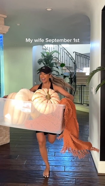 Liane Valenzuela