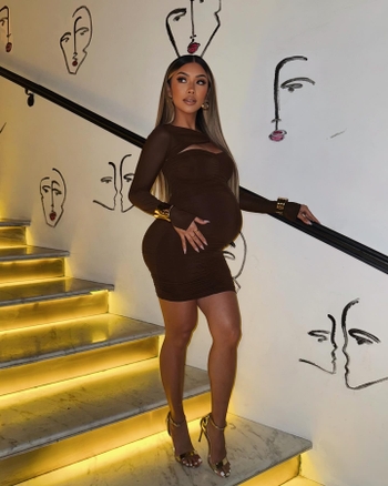 Liane Valenzuela