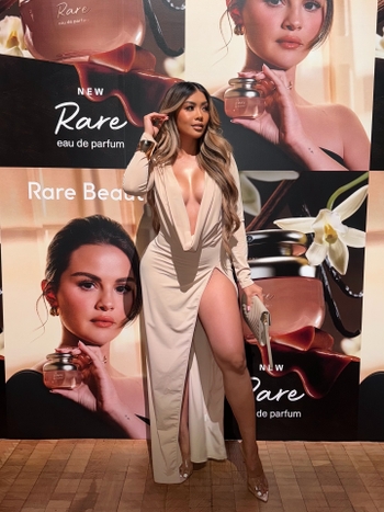 Liane Valenzuela
