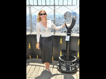  alt="Elisha Cuthbert"