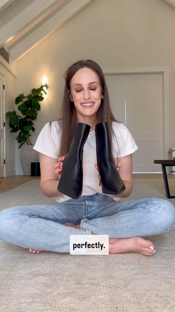 Carly Chaikin