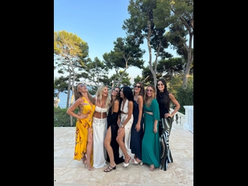  alt="Lizzie Cundy"