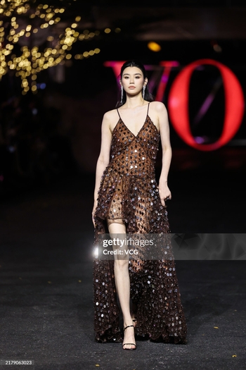 Ming Xi