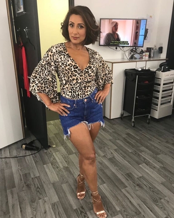 Saira Khan