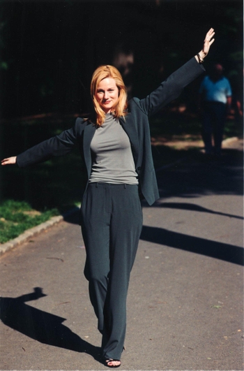 Laura Linney