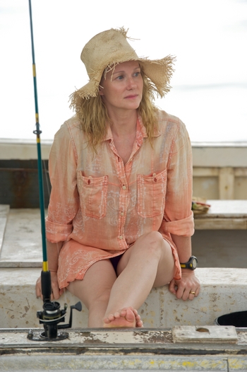 Laura Linney