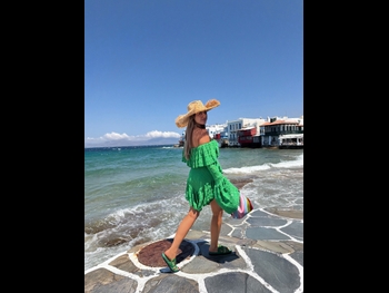  alt="Ena Luna"