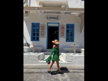  alt="Ena Luna"