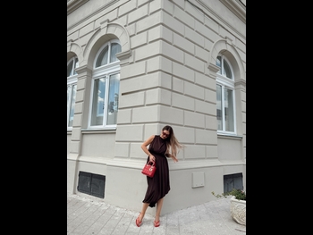  alt="Ena Luna"