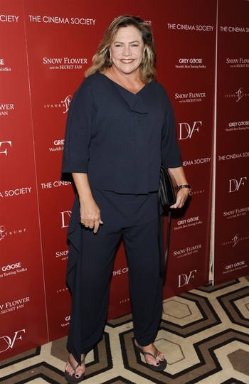 Kathleen Turner (I)