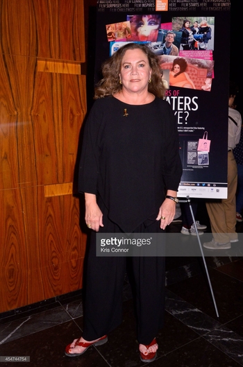 Kathleen Turner (I)