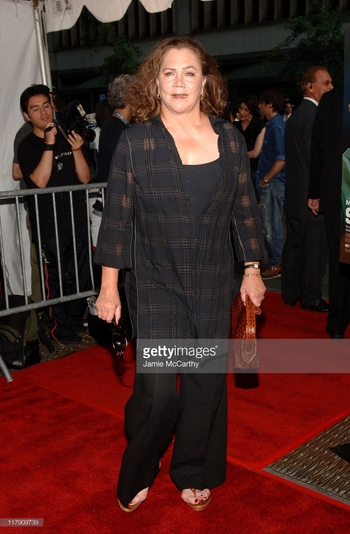 Kathleen Turner (I)