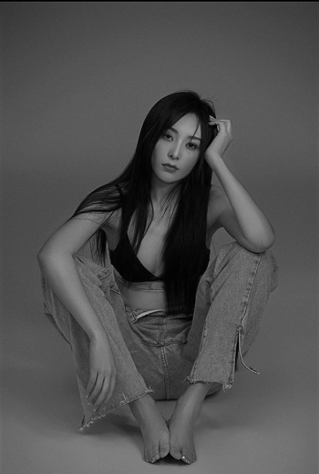Jeana Ho