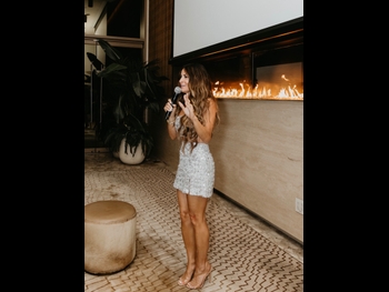  alt="Alison Victoria"