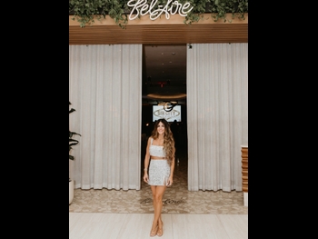  alt="Alison Victoria"