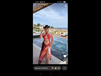 alt="Carla Moreau"